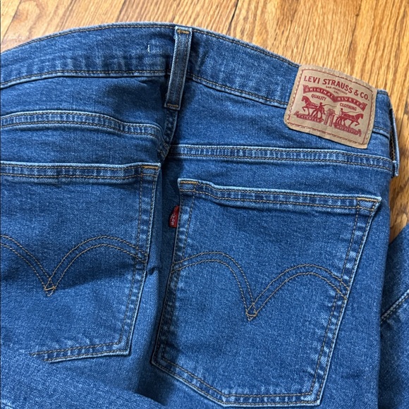 Levi’s wedgie skinny size 32 - Picture 2 of 4